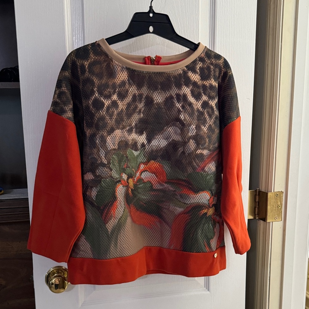 Sabra Orange Top Size 38 EUC